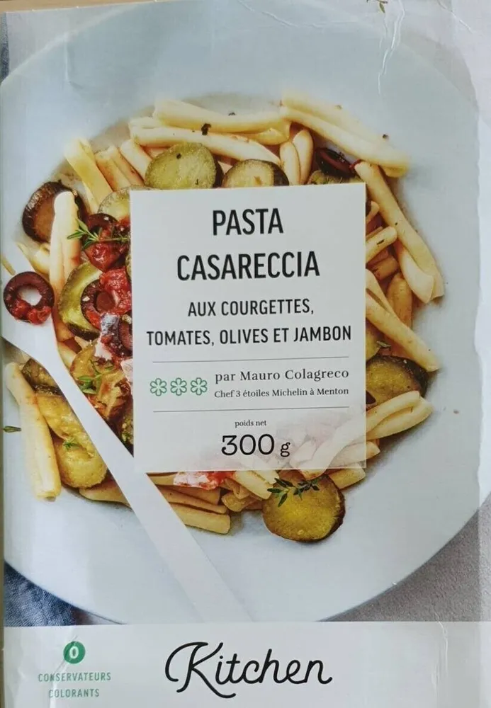 Pasta Casareccia courgettes tomates olives jambon