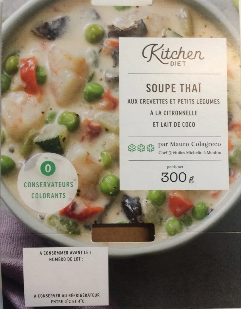 Soupe Thaï aux crevettes et petits légumes à la citronnelle et lait de coco