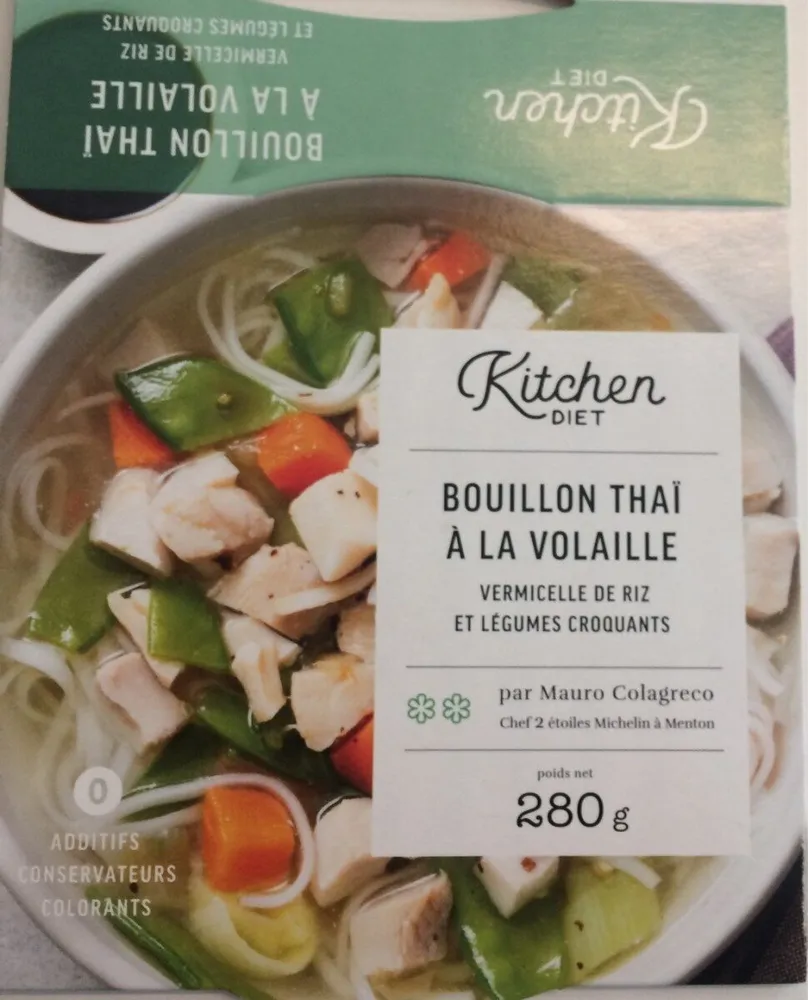 Bouillon Thaï à la volaille, vermicelle de riz et légumes croquants