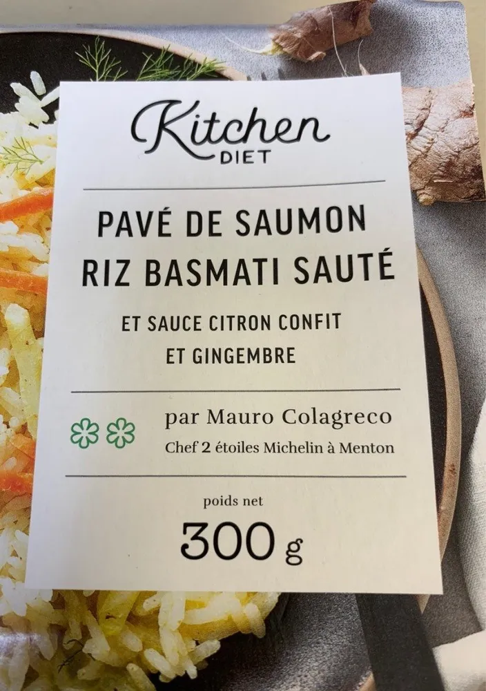 Pavé de saumon, riz basmati sauté et sauce citron confit et gingembre