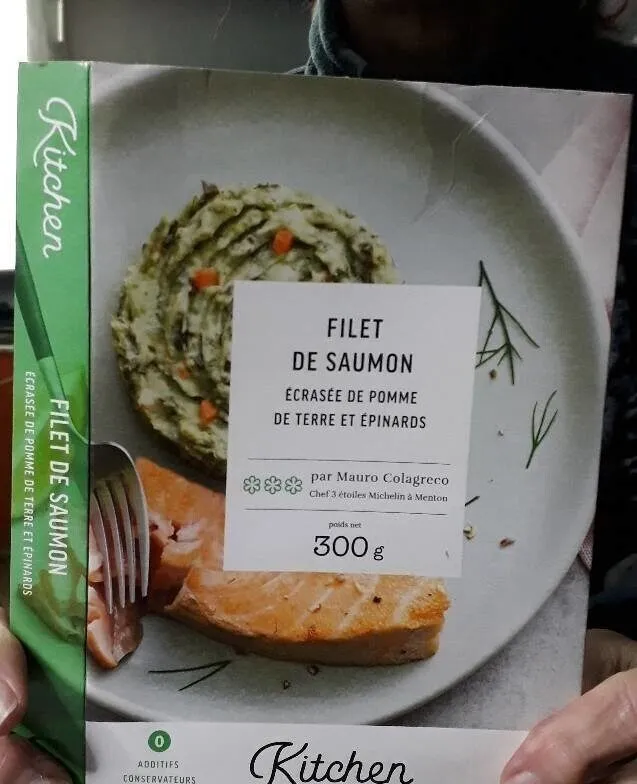 Filet de saumon écrasée de pomme de terre et epinard