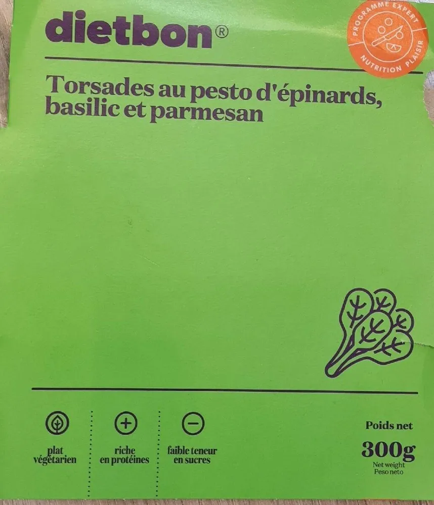 Torsades au pestes d'épinards,  basilic et parmesan