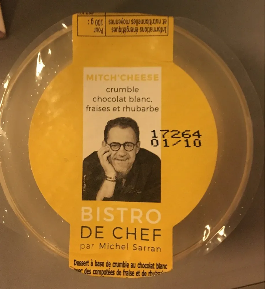 Mitch’cheese crumble chocolat blanc, fraises et rhubarbe verte surmontées d'une crème cheese