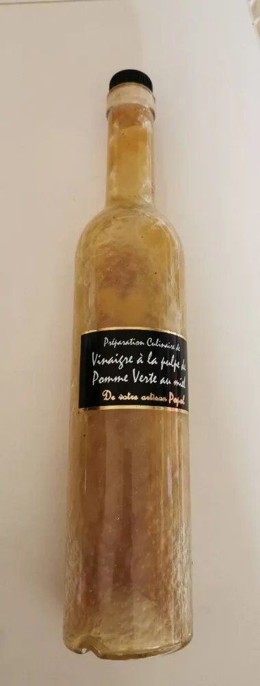 Vinaigre à la pulpe de pomme verte au miel