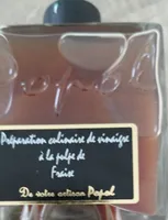 Préparation culinaire de vinaigre à la pulpe de fraise