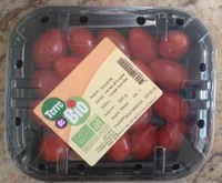 Tomates cerises allongées