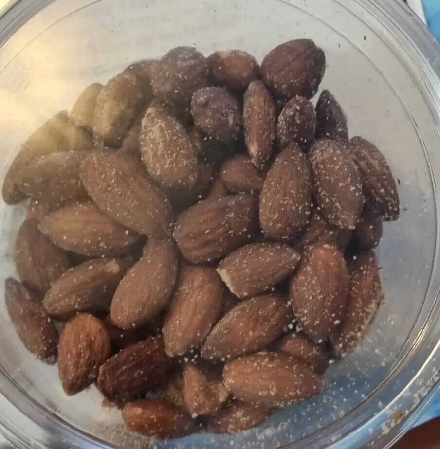 Amandes grillées salées