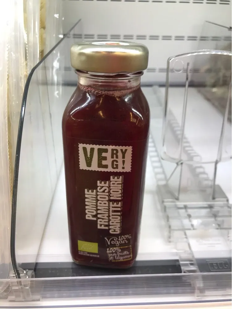 Jus pomme framboise carotte noire