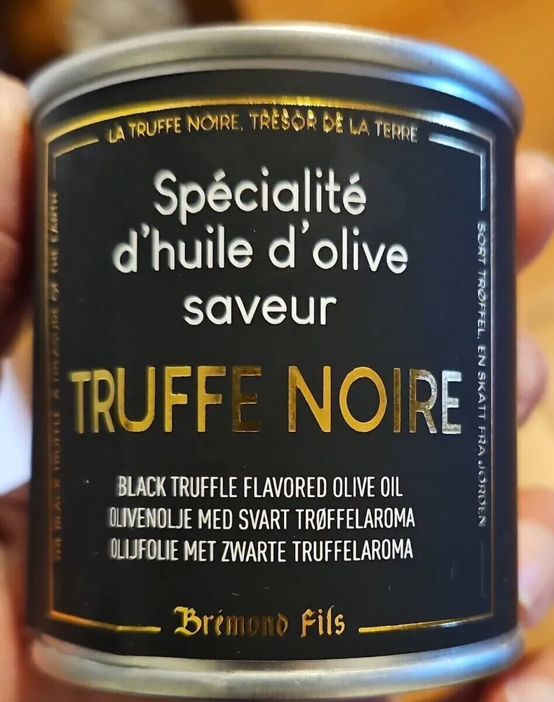 Spécialité d'huile d'olive saveur truffe noire