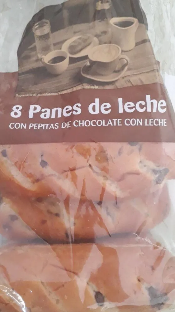 Panes de leche con pepitas de chocolate con leche