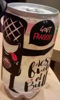 Des fruits et des bulles goût fraise