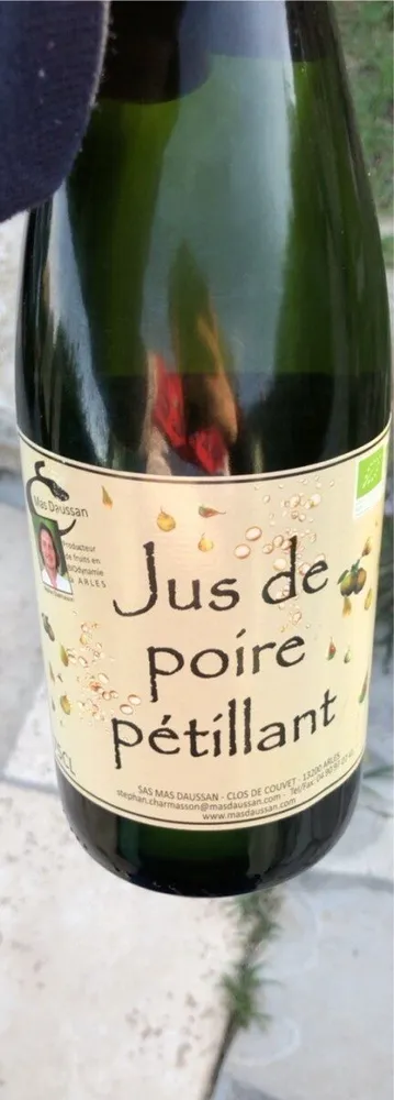 Jus de poire pétillant