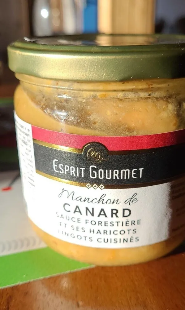 Manchon de canard et haricots lingot