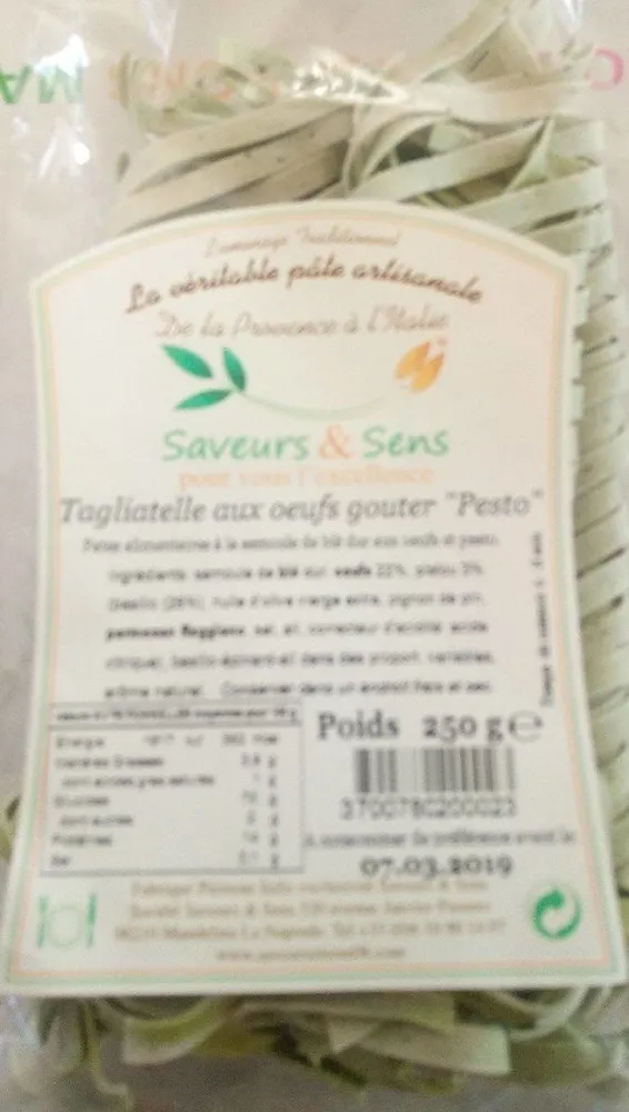 Tagliatelles aux oeufs gouter pesto