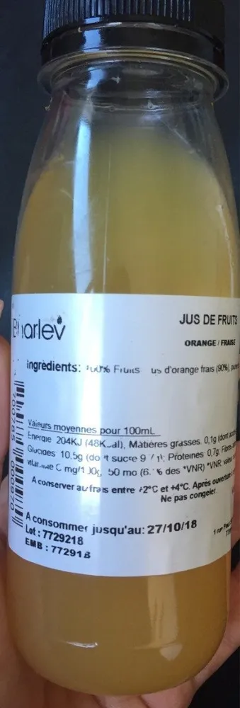 Jus de fruit orange fraise