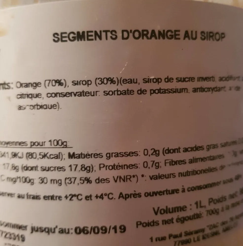 Segments d'orange au sirop