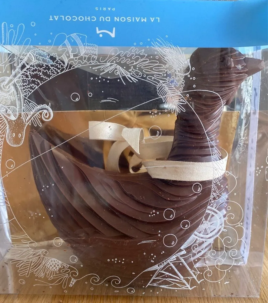 Poule chocolat noir
