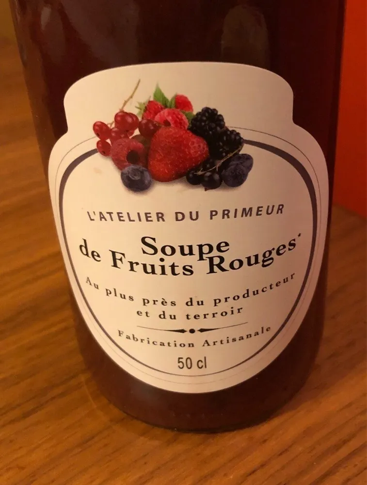 Soupe de fruit rouge