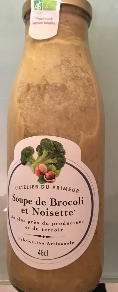 Soupe de brocoli et noisette