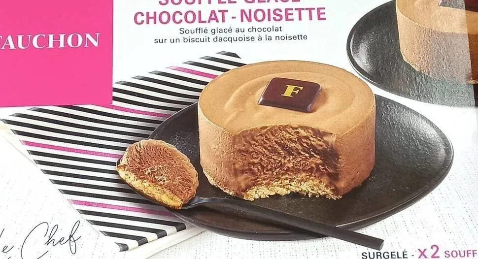 Soufflé glacé chocolat-noisette