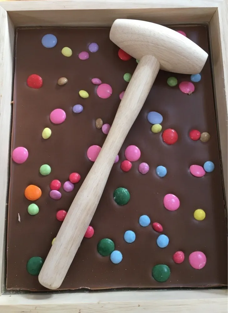 Chocolat a casser lait surprise partie