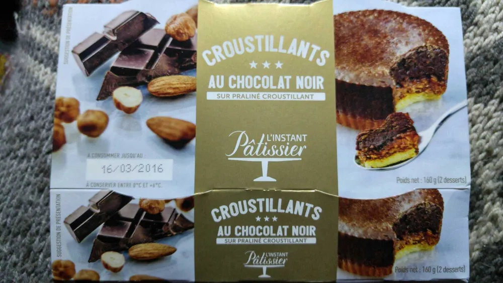 Croustillants au chocolat noir sur praline croustillant