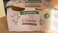 Yaourt au lait de chèvre sur lit de mûre