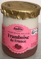 Yaourt brassé sur lit framboise