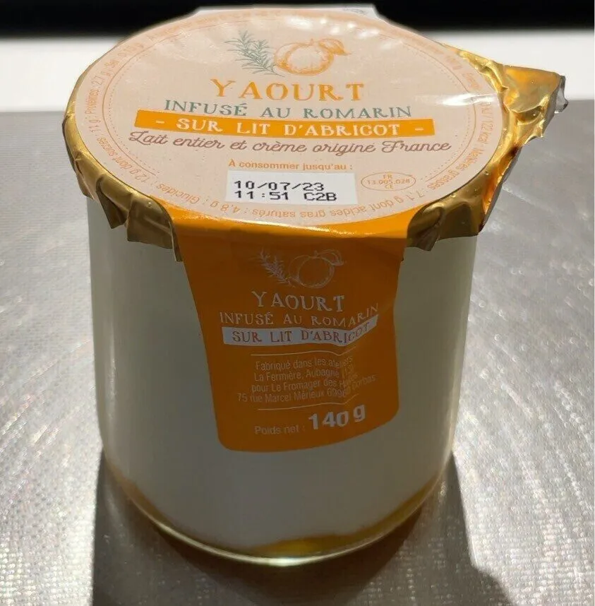 Yaourt infusé au romarin sur lit d’abricot