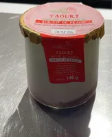 Yaourt infusé au basilic sur lit de fraise