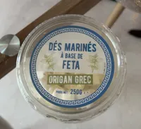 Dès marinés feta