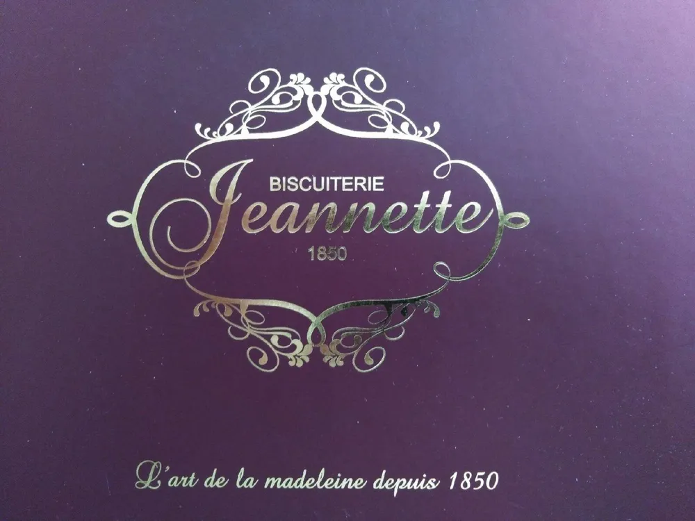 Coffret bordeaux paques - 8 madeleines choco-noisette