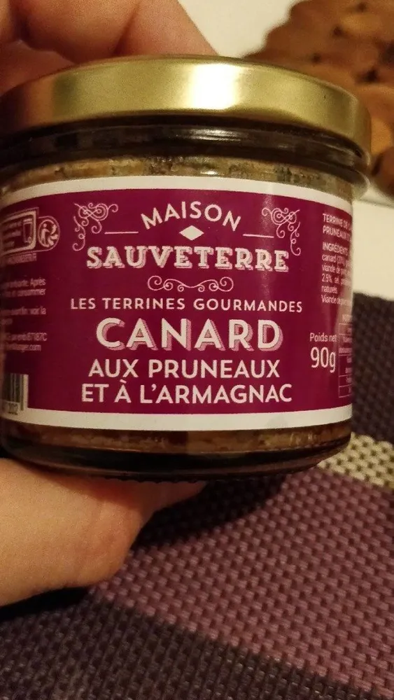 Les terrines gourmandes canard aux pruneaux et a l'Armagnac