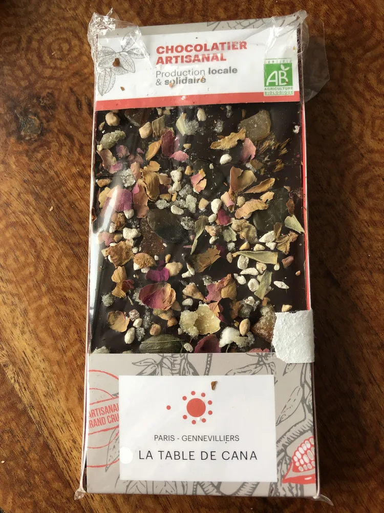 Noir 72%   Pétales Roses