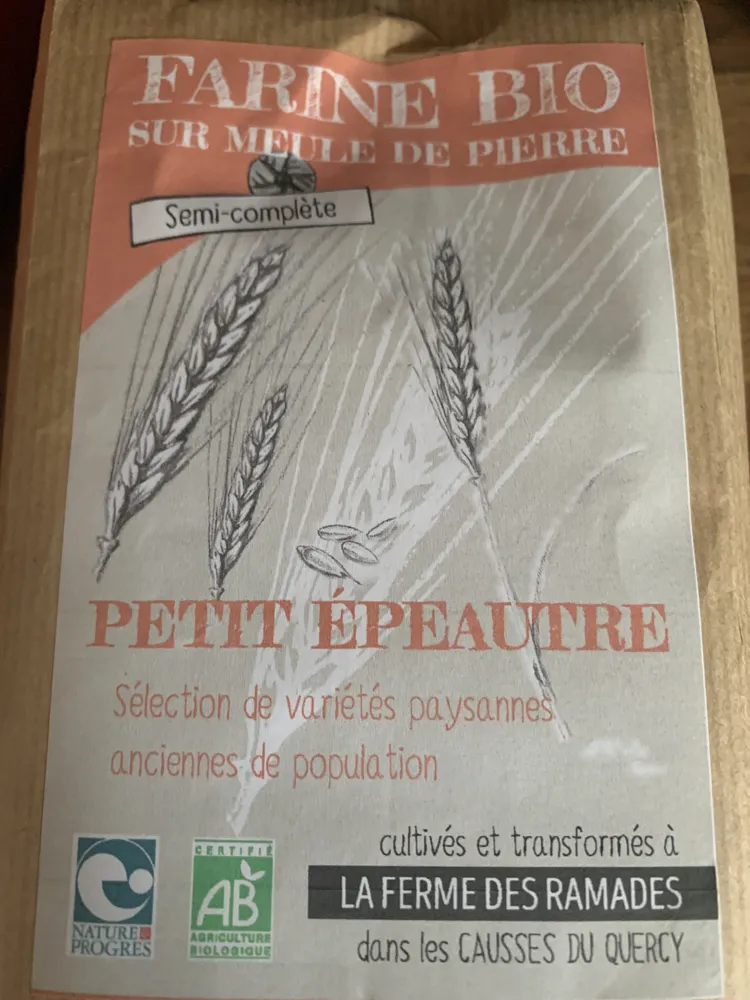 FARINE BIO SUR MEULE DE PIERRE Semi-complète PETIT EPEAUTRE