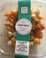 Salade de pâtes, légumes et mozzarella