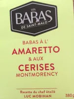 Babas à l'amaretto et aux cerises