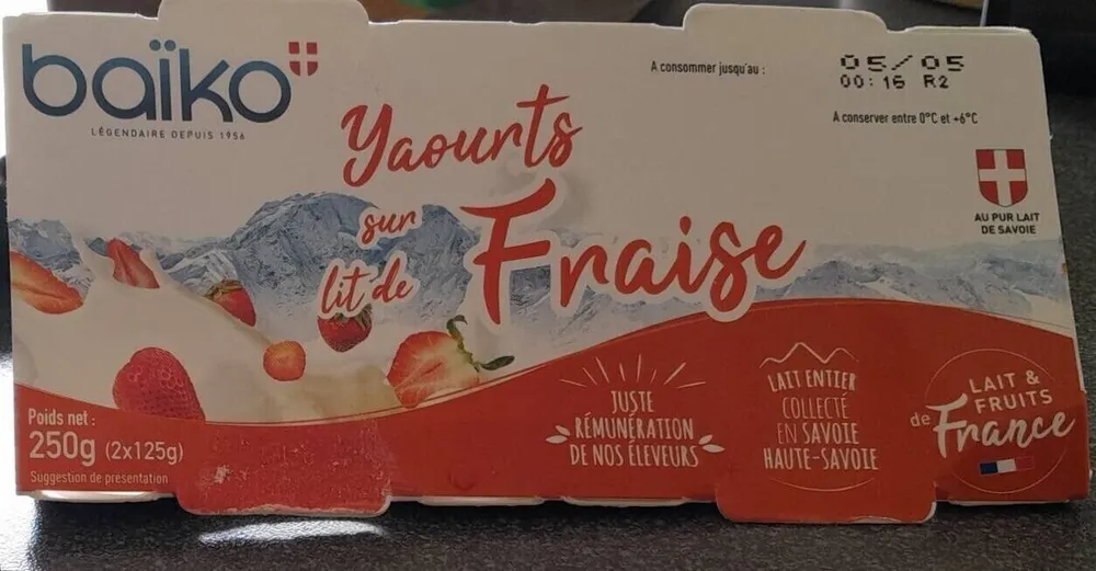 yaourts sur lit de Fraise