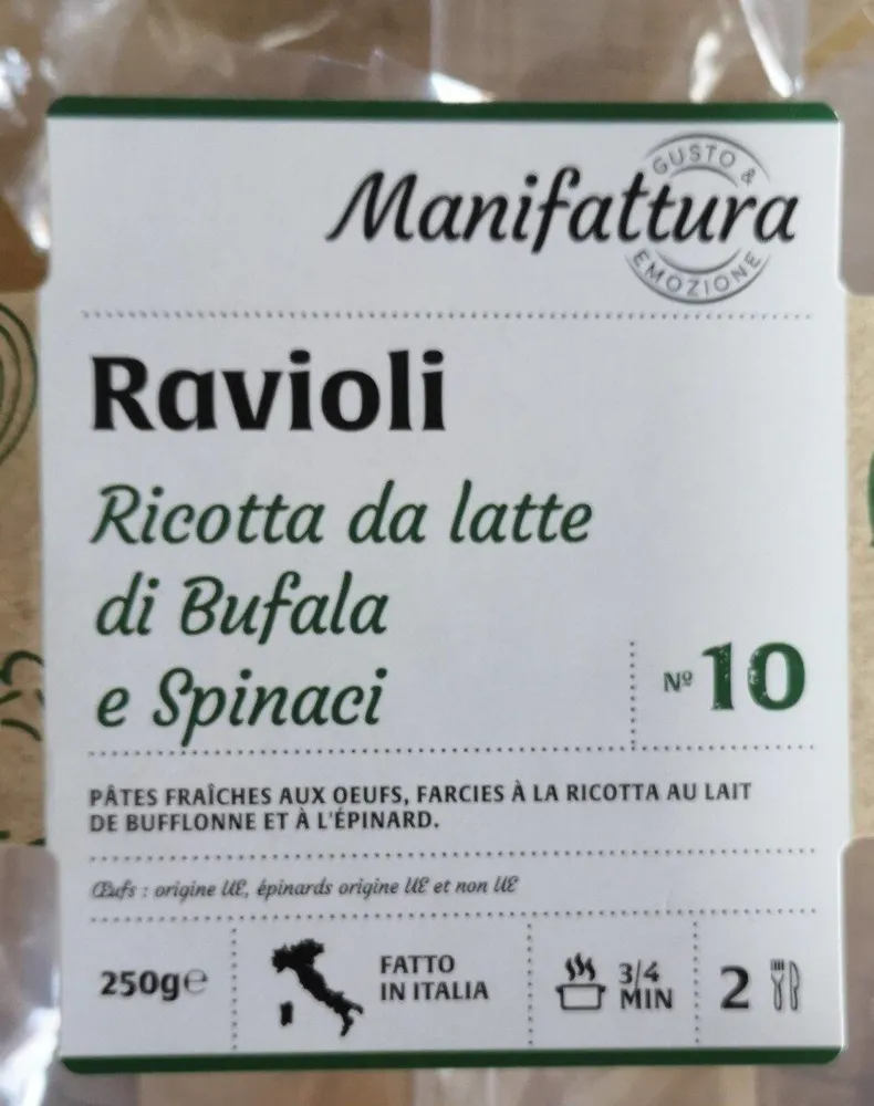 Ravioli ricotta da latte do buffala e spinaci