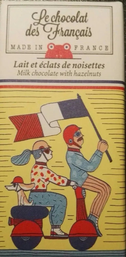 Lait et éclats de noisettes