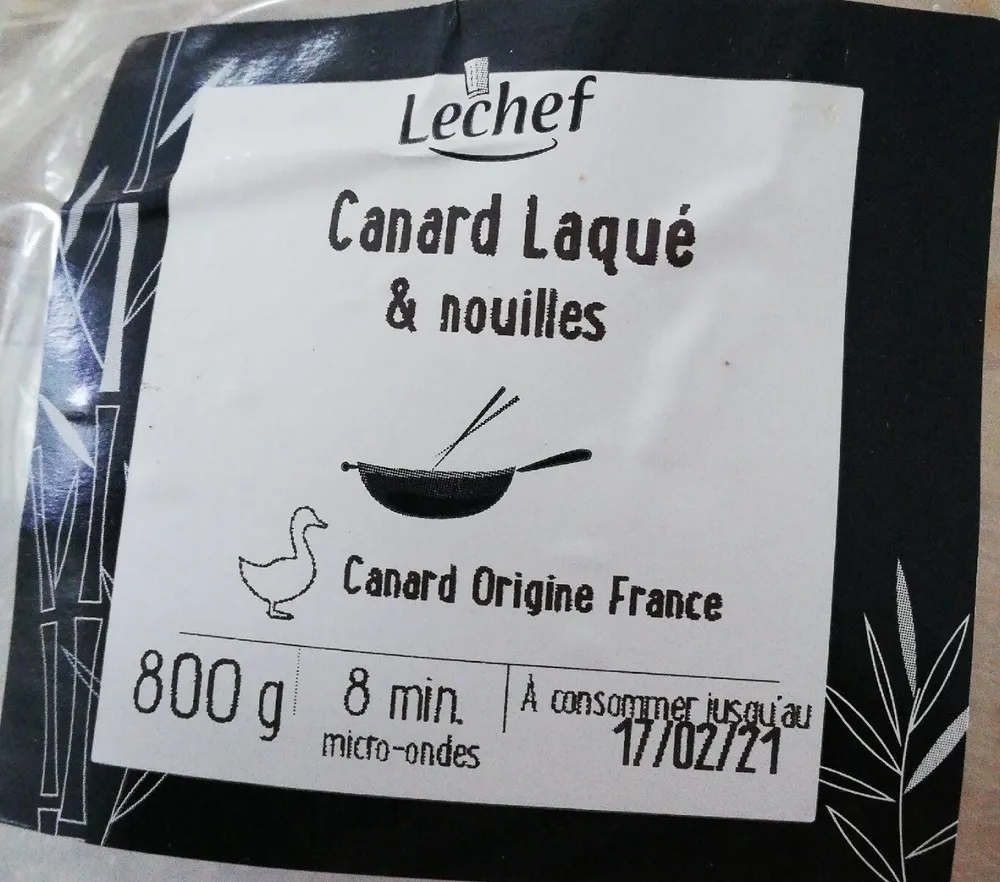 Canard laqué et nouilles