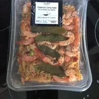 Riz basmati aux légumes et au curry avec crevettes