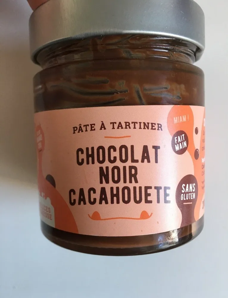 Pâte à tartiner chocolat noir cacahouete