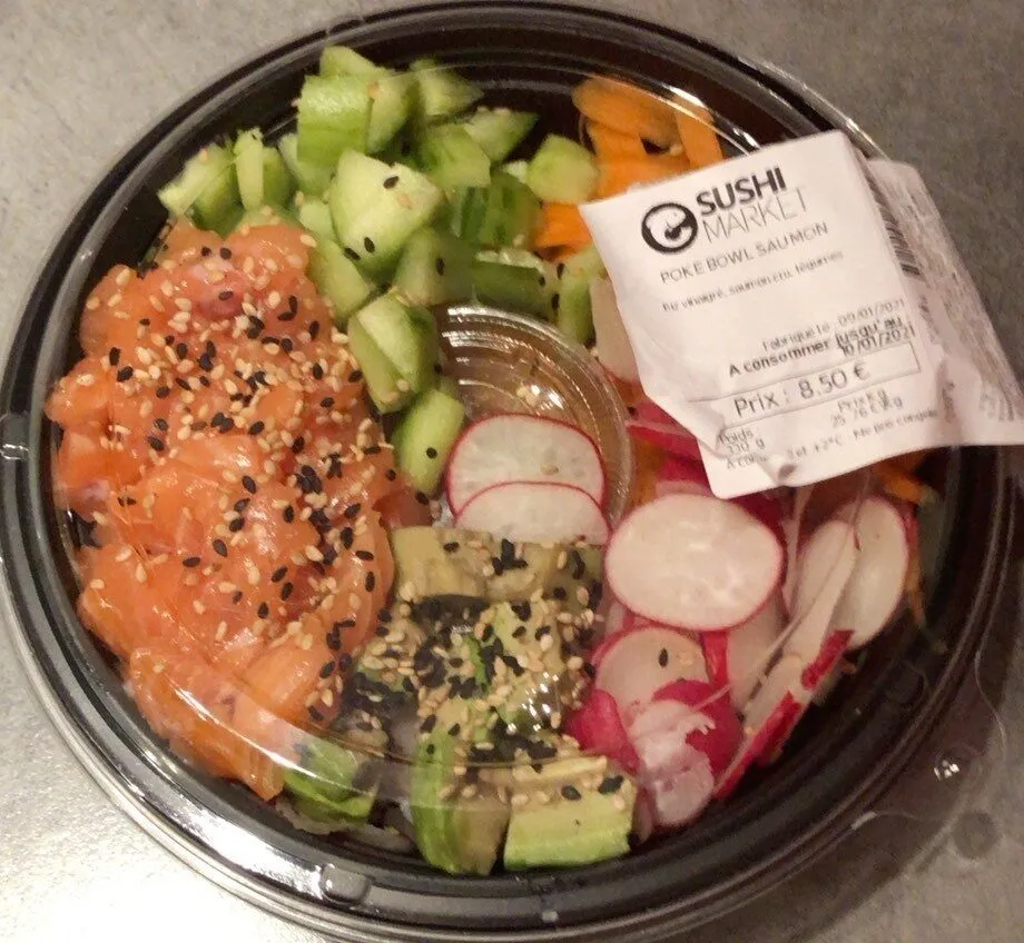 Poke bawl saumon