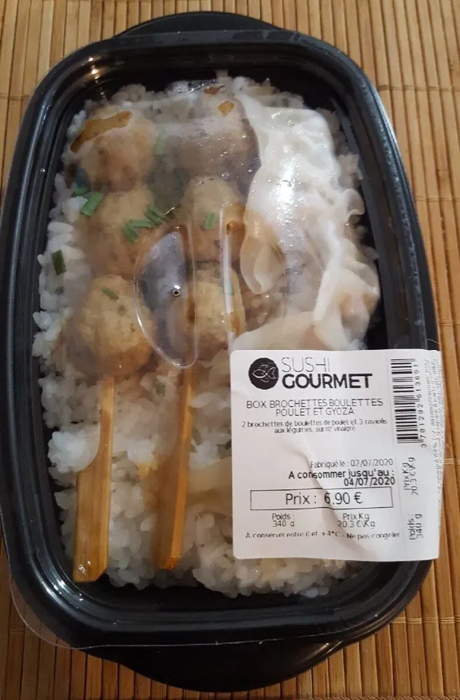 Box brochette boulettes poulet et gyoza