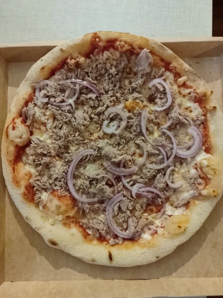 Pizza Tonno Taggiasche
