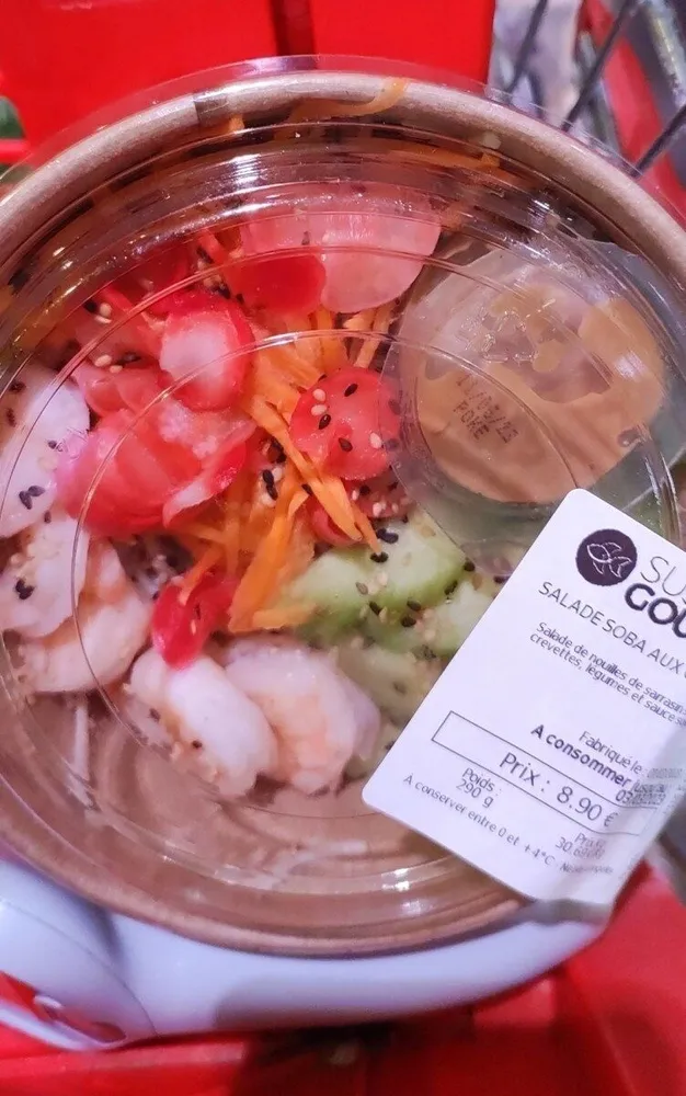 Salade soba aux crevettes