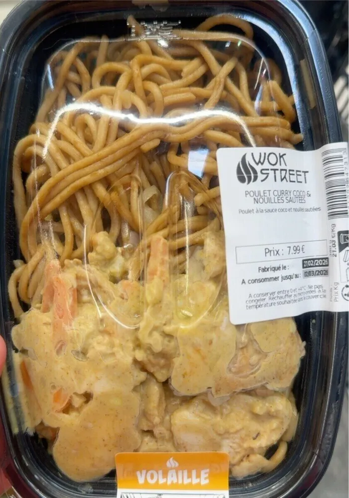 Poulet curry coco et nouille sautees