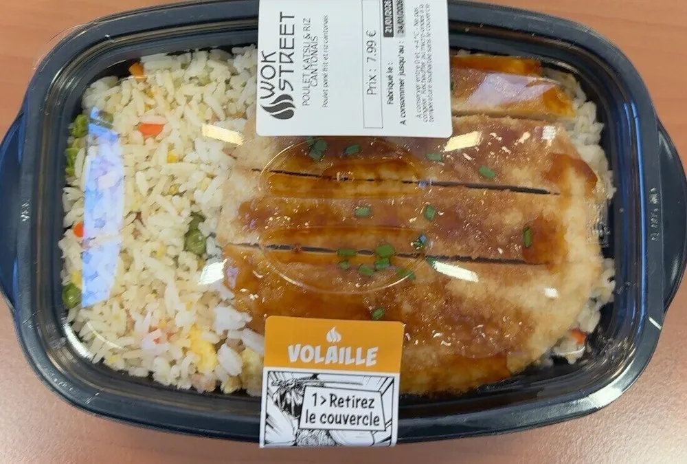 Poulet katsu et riz cantonnais