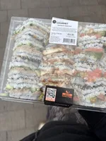 sandwich sushi selection
